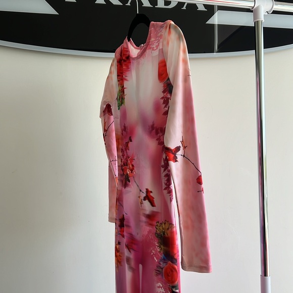 FASHION NOVA DANIELLE LONG SLEEVE MIDI DRESS PINK - Picture 2 of 3